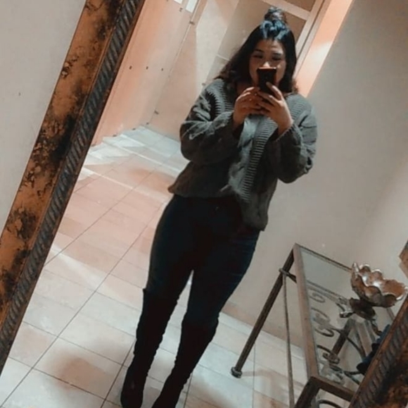 Meet your Posher, Enchanted - Picture 1 of 2